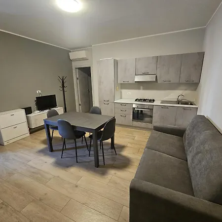 La Francigena - Casteggio House Apartamento Placência
